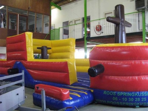 Springkussen Piratenschip 10m